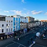 Stunning Penthouse In Camden