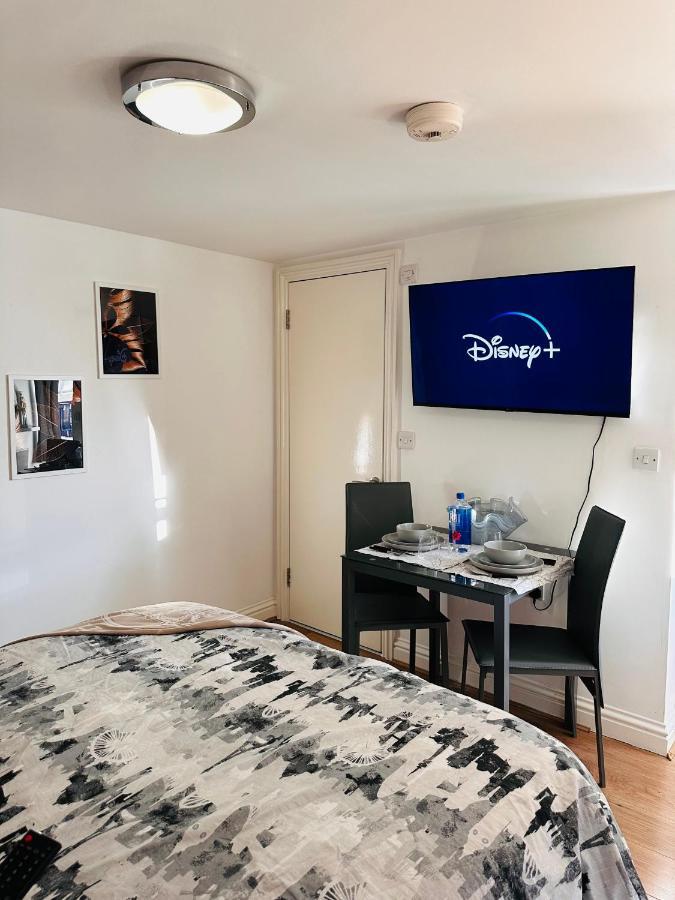 Stunning Penthouse In Camden * London
